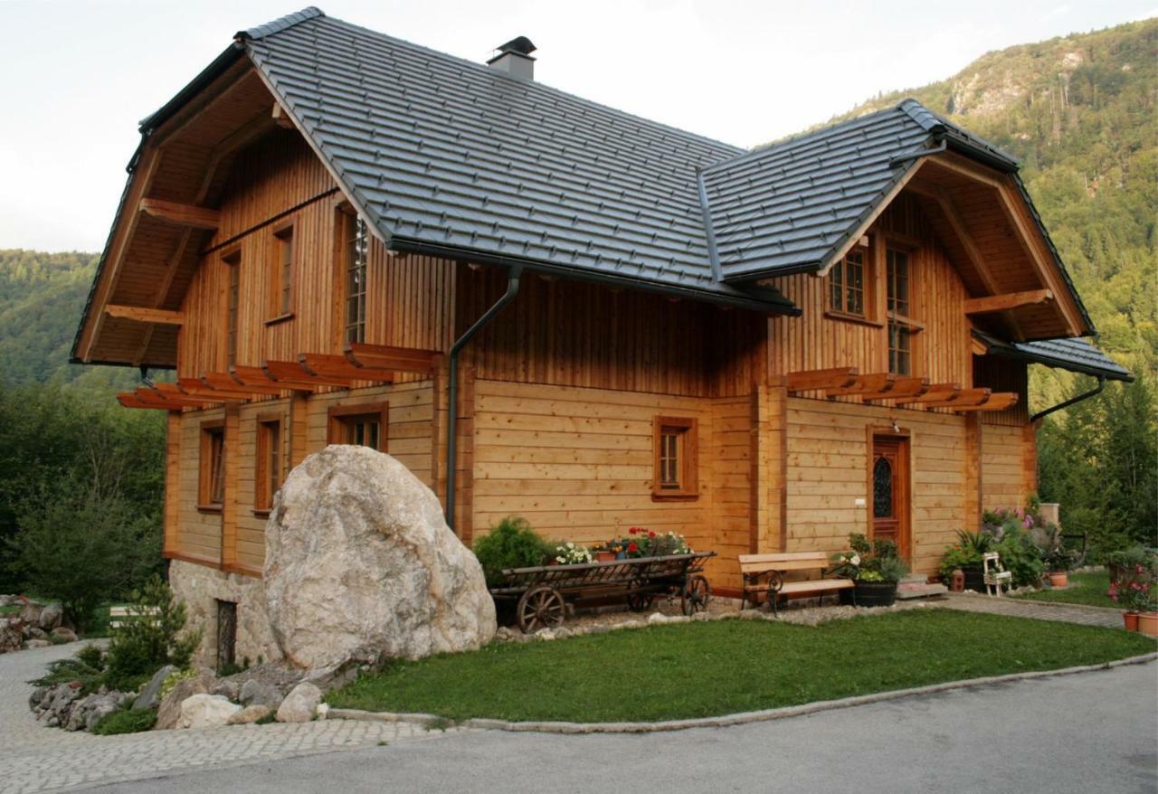 Apartment Pod Skalco Jesenice Eksteriør billede